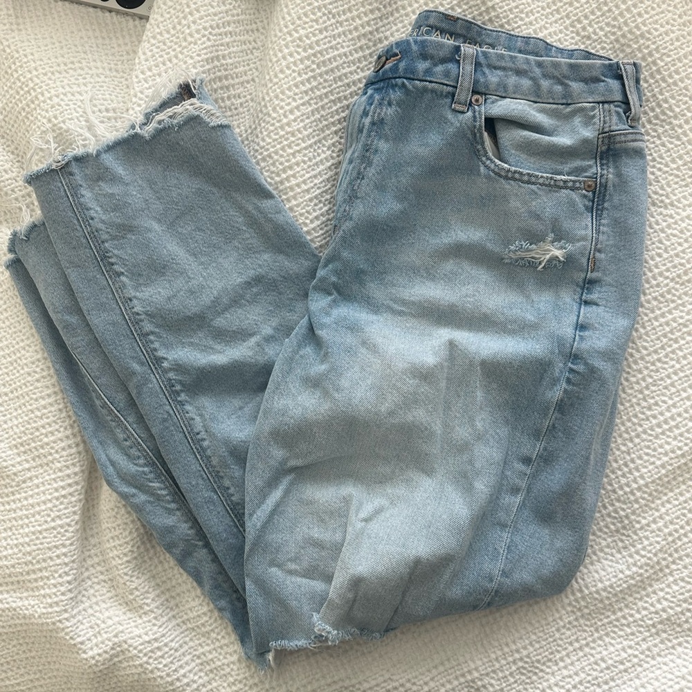 american eagle curvy mom jeans